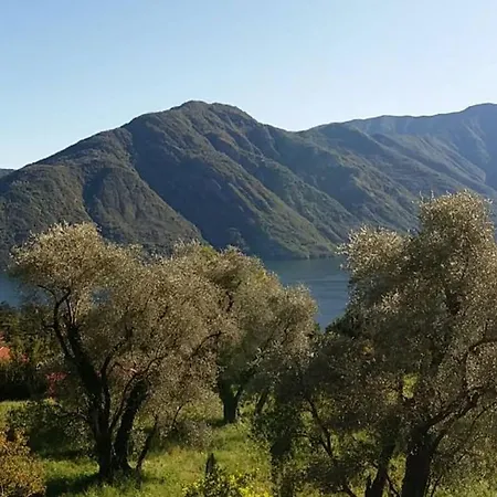 Casa Intignano - Con Bagno E Portico Vista Διαμέρισμα Tremezzo