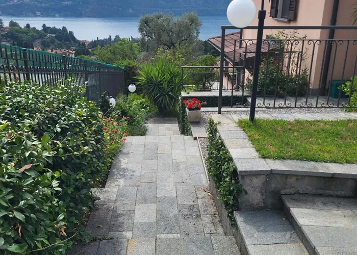 Casa Intignano - Con Bagno E Portico Vista Διαμέρισμα *